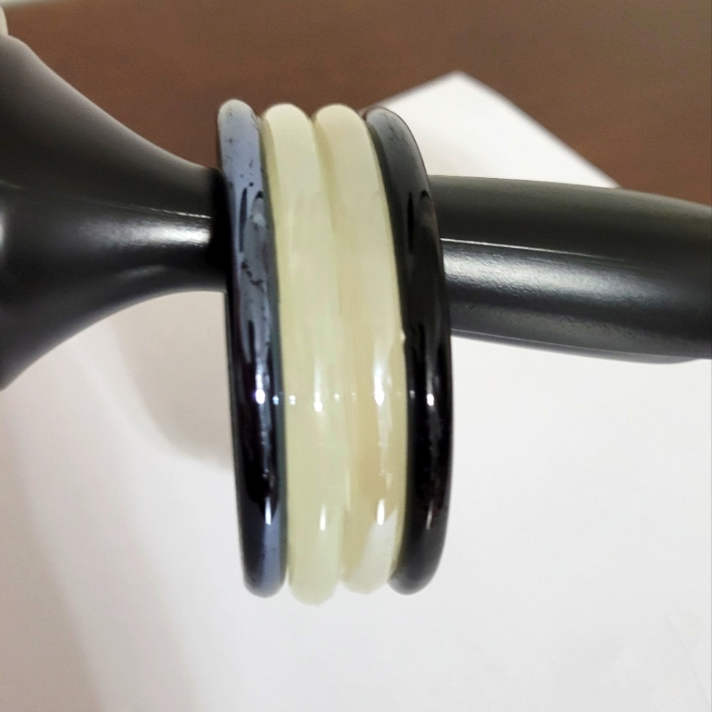 Indian Ethnic Glazed Glossy 2.25" Plain Glass Bangles (4)